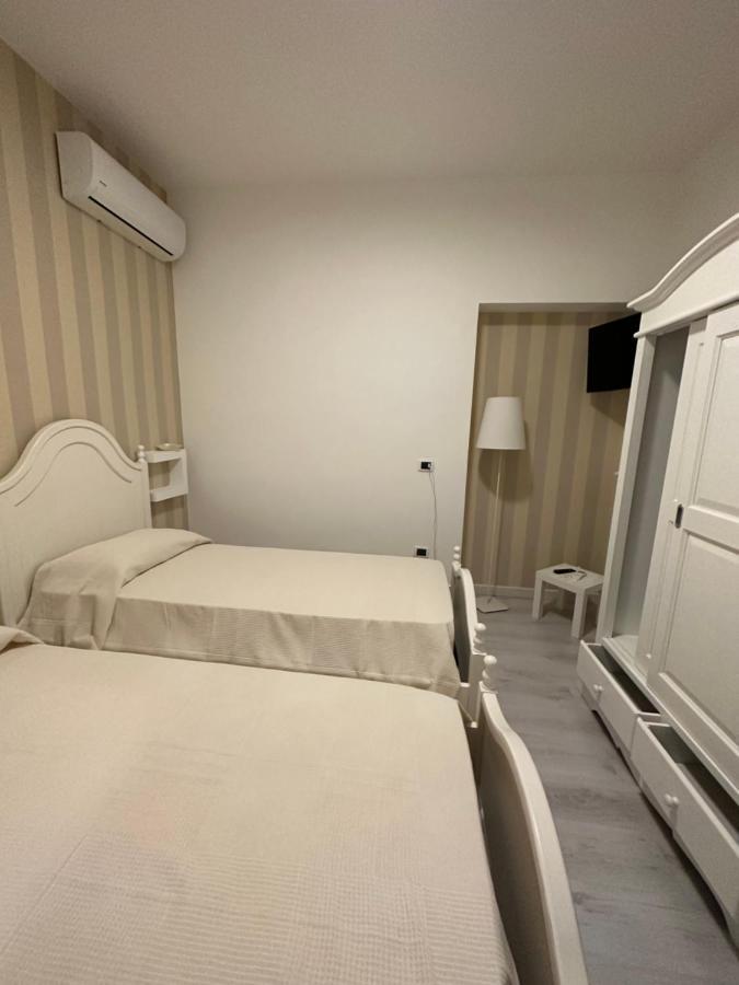 B&B By Family L&G Vibo Valentia Marina Esterno foto
